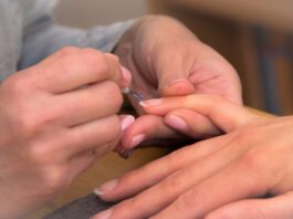 Experts Advice: Effective Methods for Dealing with Hangnails